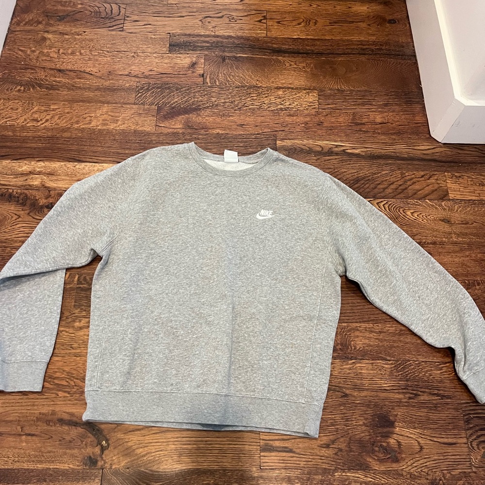 Nike Men's Gray Sweater